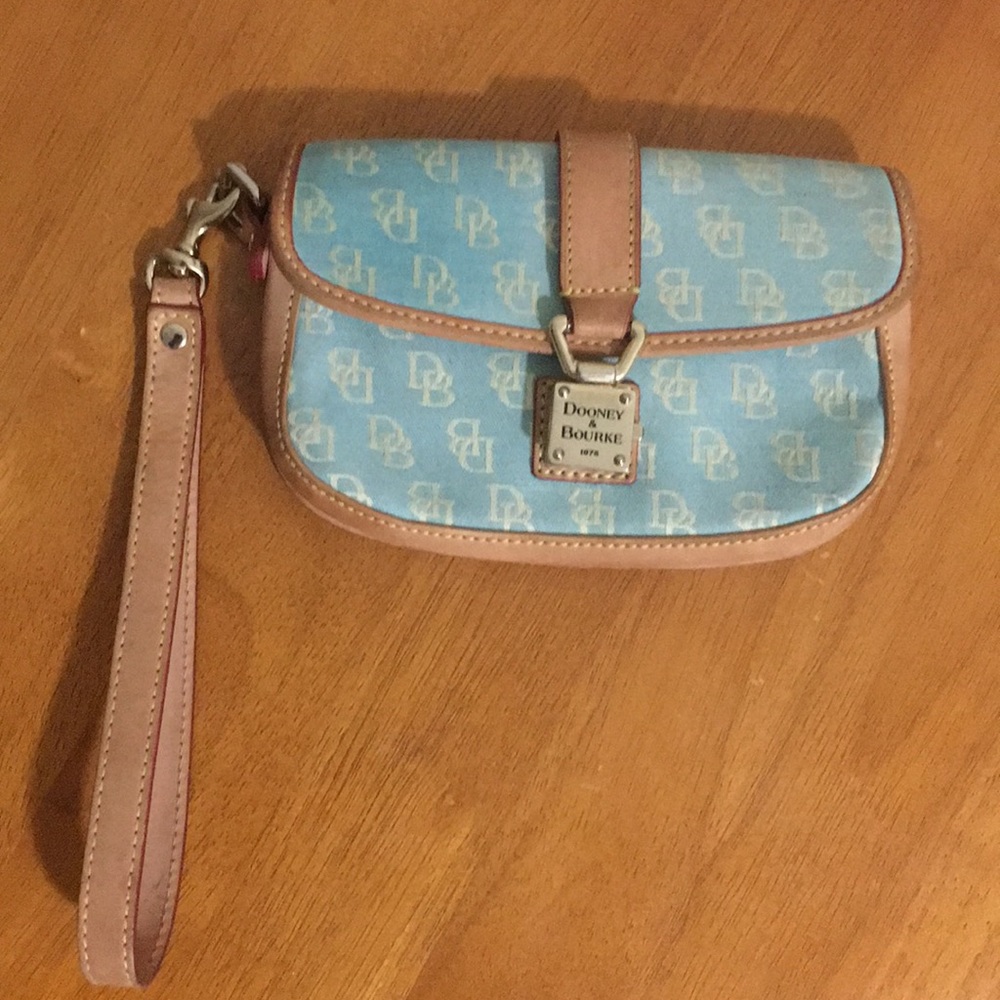 Dooney & Bourke Wrislet